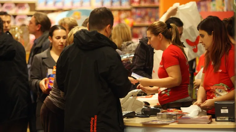 Hrvati troše 108 milijuna eura: Doznajemo što je na najvećim popustima!