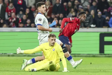 Varela otkrio što je Mišić poručio svim igračima Dinama nakon debakla u Francuskoj