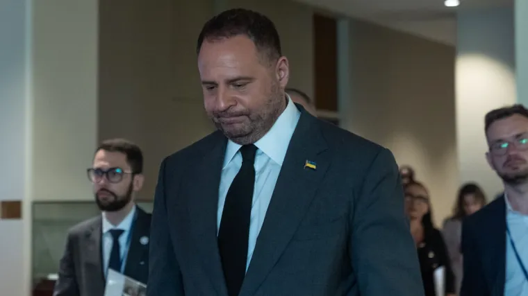 Desna ruka Zelenskog podnio ostavku, korupcijski skandal trese Ukrajinu!