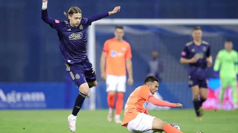 Kakav pogodak! Bivša nada Dinama postigla gol koji ruši zakone mogućeg