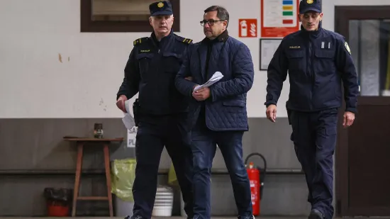 Mikulića više od dva sata ispituju u USKOK-u: 'To može značiti dvije stvari'