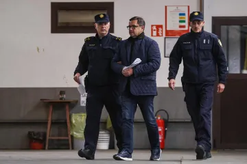 Mikulića više od dva sata ispituju u USKOK-u: 'To može značiti dvije stvari'