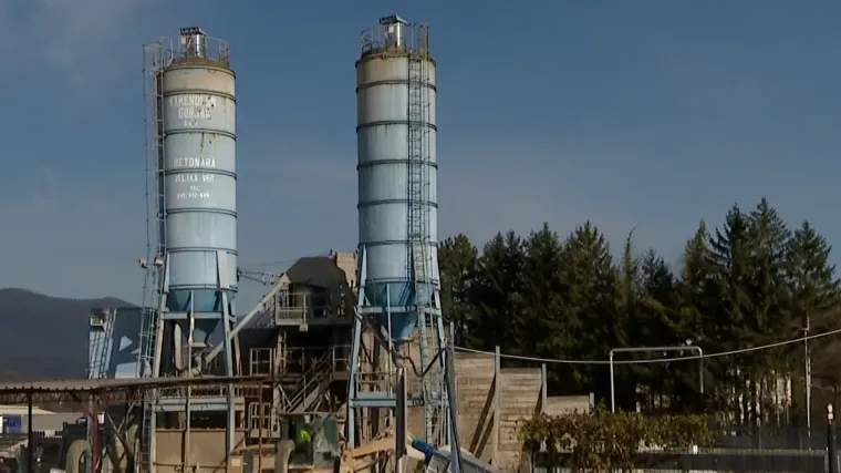 Milijunska zarada, sumnjive dozvole i uhićenja: Što se dogodilo iza kulisa pada moćnika?