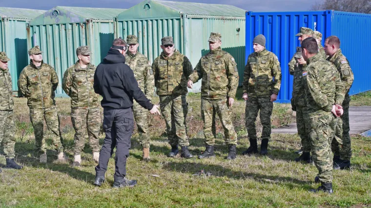 Pripreme za temeljno vojno osposobljavanje: Pogledajte kako izgleda obuka instruktora