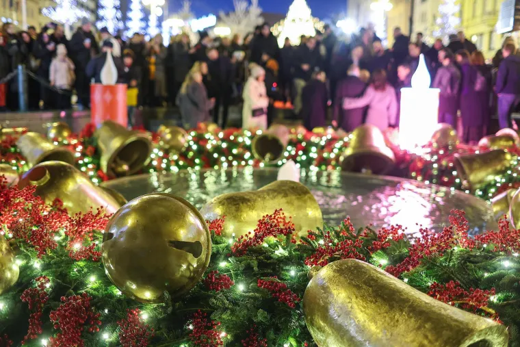 Otvoren zagrebački Advent, Toma&scaron;ević poručio: 'Često zaboravljamo ono najvažnije'