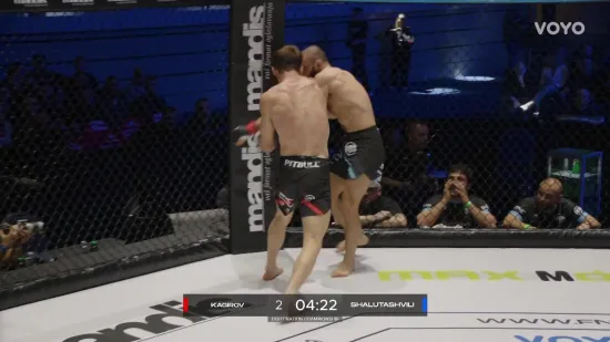 FNC 25: Auuuuu... Brutalni nokaut, publika na nogama! 'Ljudi moji, pa on je hrvač'