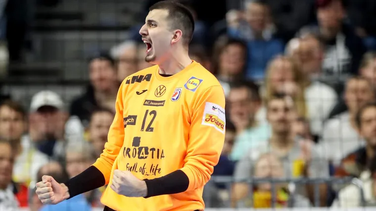 Otkrivamo kako izgleda život hrvatskog junaka u novom okruženju! Ovo nikad niste vidjeli