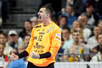 Otkrivamo kako izgleda život hrvatskog junaka u novom okruženju! Ovo nikad niste vidjeli