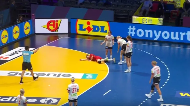 Žestoke Dankinje i uz ogromnu prednost igraju protiv naših cura žestoko kao da je finale SP-a