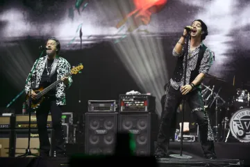 Parni Valjak ispunio Arenu do vrha: Koncert za 50 godina pretvoren u emotivni spektakl!