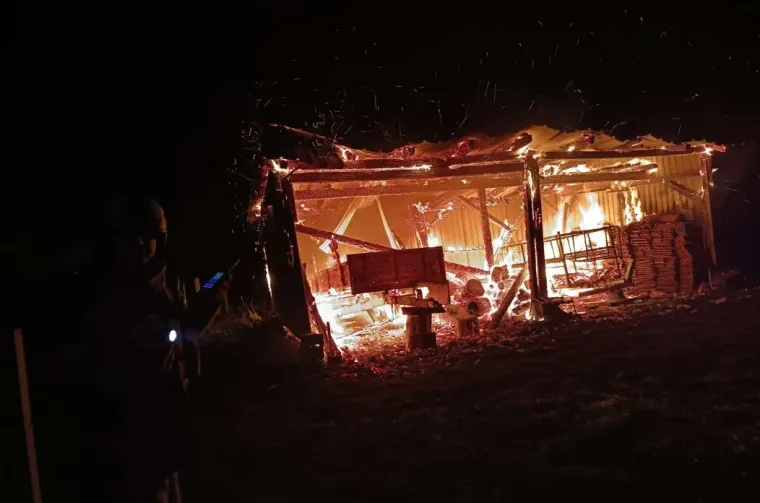 Planulo političarevo imanje, &scaron;teta je ogromna: 'Mislim da je požar podmenut, ovo je poruka'