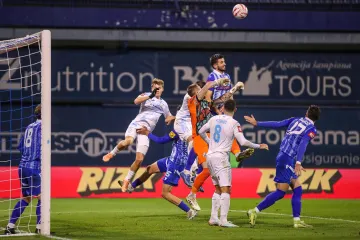 Rijeka povela, pa se spašavala protiv Lokomotive