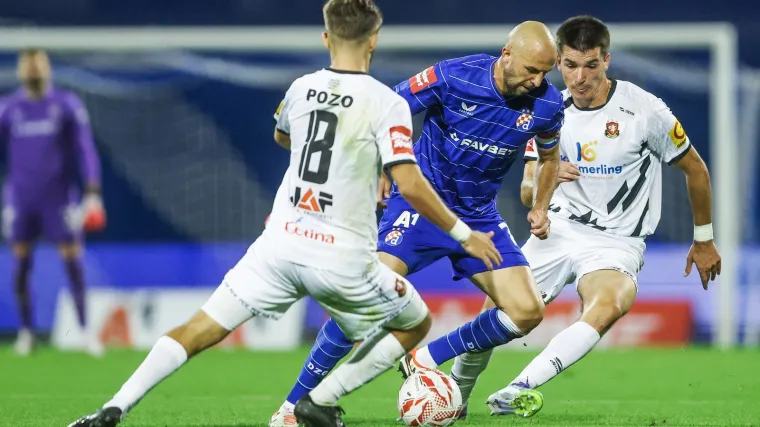 Dinamo ima priliku vratiti se na prvo mjesto SHNL-a nakon mjesec i pol dana