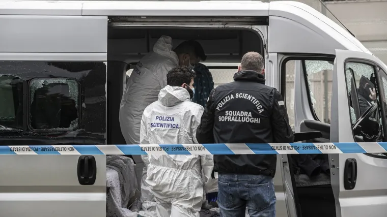 Sve je bilo puno krvi: Sin otišao do roditelja i zatekao ih mrtve