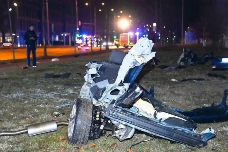 Dvojac iz BiH poginuo u Njemačkoj: Porsche pro&scaron;ao kroz crveno i sudario se s njima