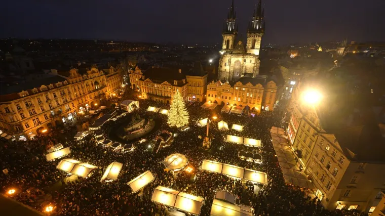 Grad stotinu tornjeva ostavlja bez daha: Jedan od najljepših adventskih sajmova na svijetu