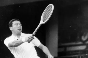 Preminuo je legendarni tenisač koji je Italiji donio prvi Grand Slam