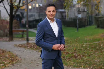 Adrian De Vrgna novi je glasnogovornik i direktor komunikacija SDP-a