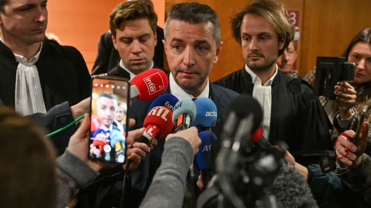 Gradonačelnik snimkom seksa ucjenjivao suparnika: 'Organizirao je snimanje s muškim prostitutkama'