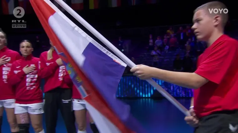 Čista emocija: Hrvatske rukometašice su ovako proživjele Lijepu Našu prije ključne utakmice