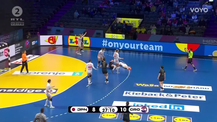 Ovo je moralo boljeti: Šimara završila na podu, hrvatska klupa burno reagirala