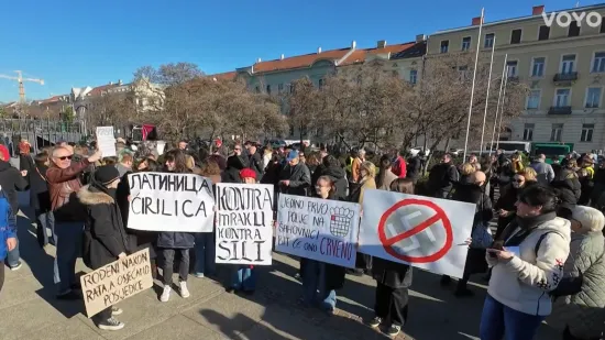 Ovo su transparenti koji su razbjesnili vladajuće na marševima: Hoće li reagirati policija?