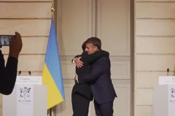 Rusi mu kidaju teritorij, stišću ga i koruptivne afere: Zelenskom ostala samo 'francuska utjeha'