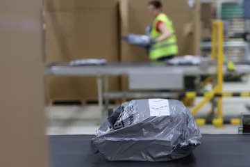 Crni petak zatrpao Hrvatsku poštu, poskupljuje dio dostave! Imamo detalje