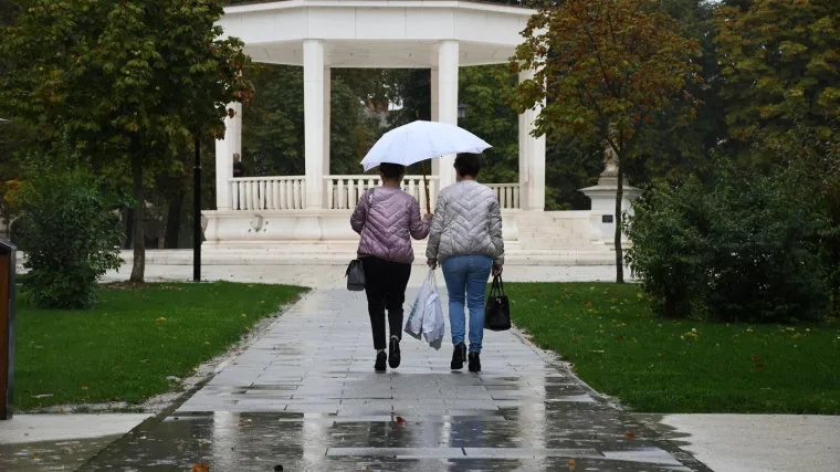 Magla, mraz i kiša obilježit će početak zime, ali sunčaniji kraj tjedna ipak dolazi