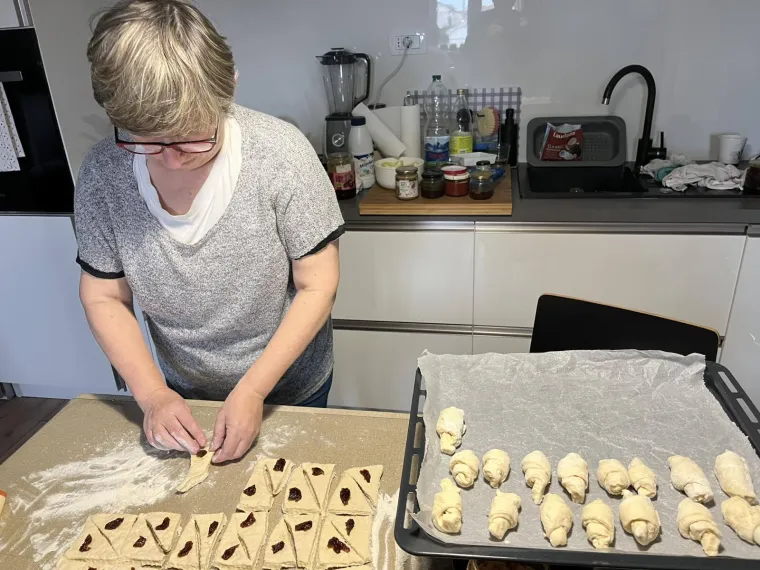 Šape, baklava, salenjaci, kiflice sa sirom... Donosimo recepte koji mirišu na djetinjstvo i blagdane
