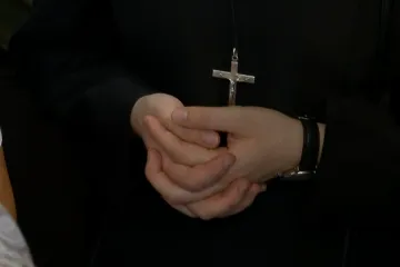 Policija: 'Časna je lažno prijavila da je napadnuta. Sama je kupila nož'