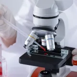 Vječne kemikalije pronađene u krvi: Znanstvenici objasnili zašto su opasne za zdravlje