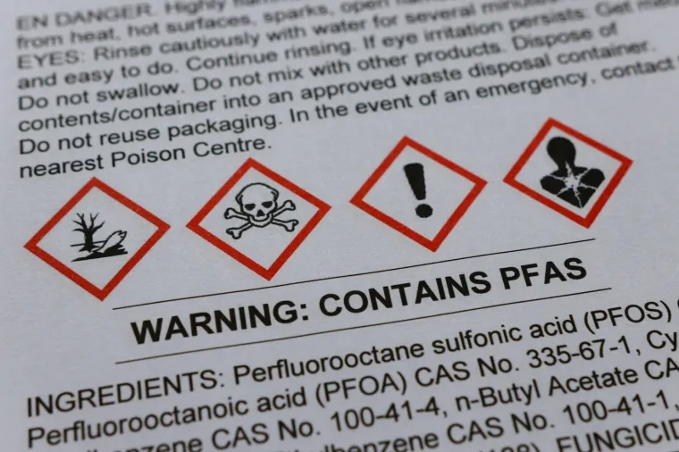 Vječne kemikalije pronađene u krvi: Znanstvenici objasnili zašto su opasne za zdravlje