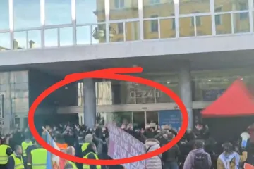 Doznajemo! Svih devet uhićenih iz Rijeke pušteno na slobodu: 'Uzvikivali su ZDS i dizali desnicu u vis'