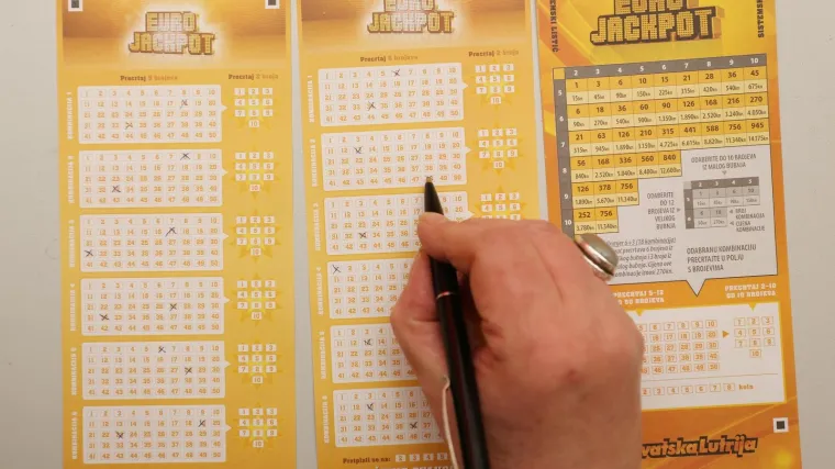 Pogodio sve brojeve na Eurojackpotu i osvojio 23 i pol milijuna eura! Evo gdje ide lova