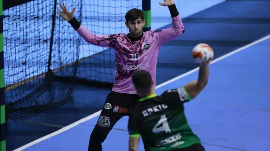 Nexe u završnici pobijedio Španjolce i osvojio skupinu