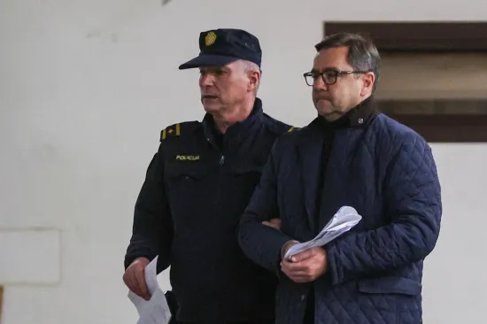 Euri, pršut, junetina, kuća s bazenom, zlatni sat: Koja je cijena korupcije u Hrvatskoj?