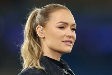 Voditeljica se srušila usred prijenosa: 'Oprostite, stvarno mi je neugodno'