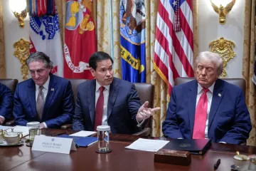 Sastanak s ministrima: Trump se hvali bistrinom, a pogledajte kakve snimke se šire