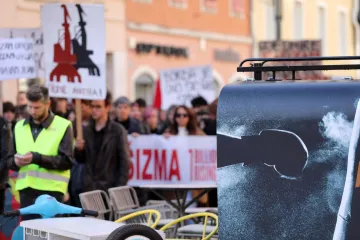 Vikali 'ZDS', dizali desnicu: Policija objavila što čeka devetorku privedenu na prosvjedu u Rijeci