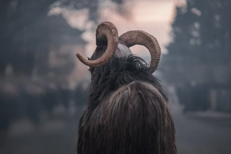 Tko je zapravo Krampus? Prava istina o njemu zaledit će krv u žilama i onim najhrabrijima