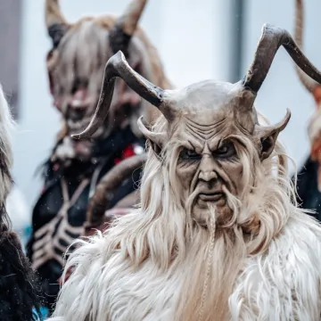 Tko je zapravo Krampus? Prava istina o njemu zaledit će krv u žilama i onim najhrabrijima