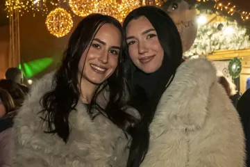 Legice prošetale hit sezone: Svi pogledi su bili upereni u zgodne crnke u osječkoj Tvrđi