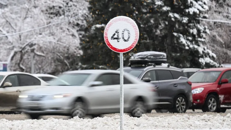 Bez hrane i vode, s djecom zarobljeni u koloni od 100 kilometara - na minus 30 stupnjeva!