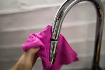 Slavine će biti sjajne i bez mrlja uz ovaj predmet iz kuhinje: 'Stvarno djeluje!'