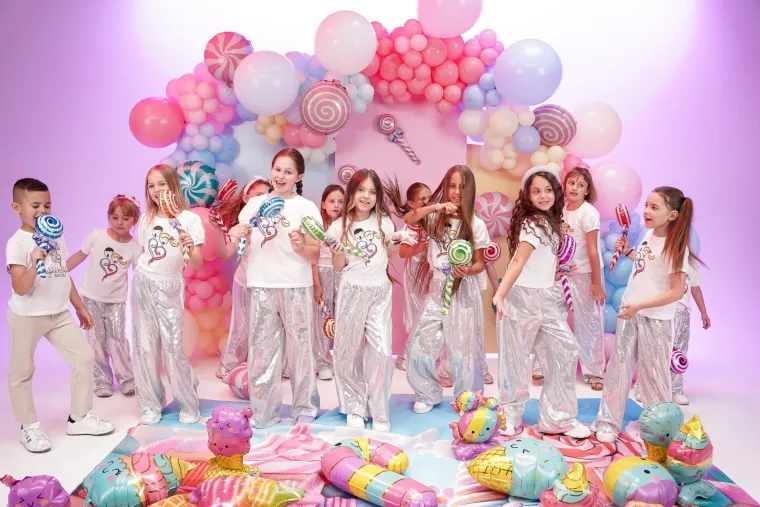 Jojo, Ententinići, Kockić te Zagrepčanke i dečki preuzimaju Avenue Mall za Svetog Nikolu!