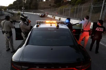 Majka bespomoćno preko kamere gledala kako bivši suprug ubija njihovog sina (11)