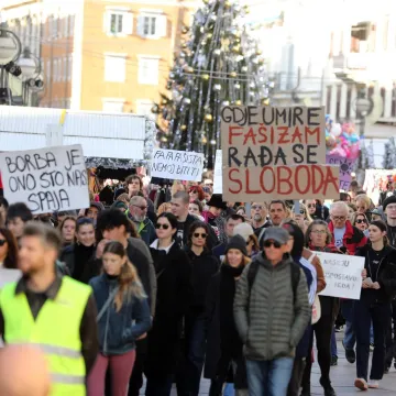 Od Thompsona i 'Srpkinje nedopustive u studenom' do mar&scaron;eva protiv fa&scaron;izma: &Scaron;to se dogodilo Hrvatskoj?
