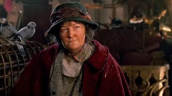 Tko je Dama s golubovima? Njezin život teži je od bilo koje uloge