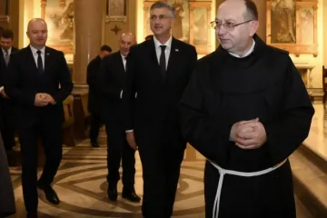 Plenković se sutra sastaje s papom, poznato je i što će mu pokloniti